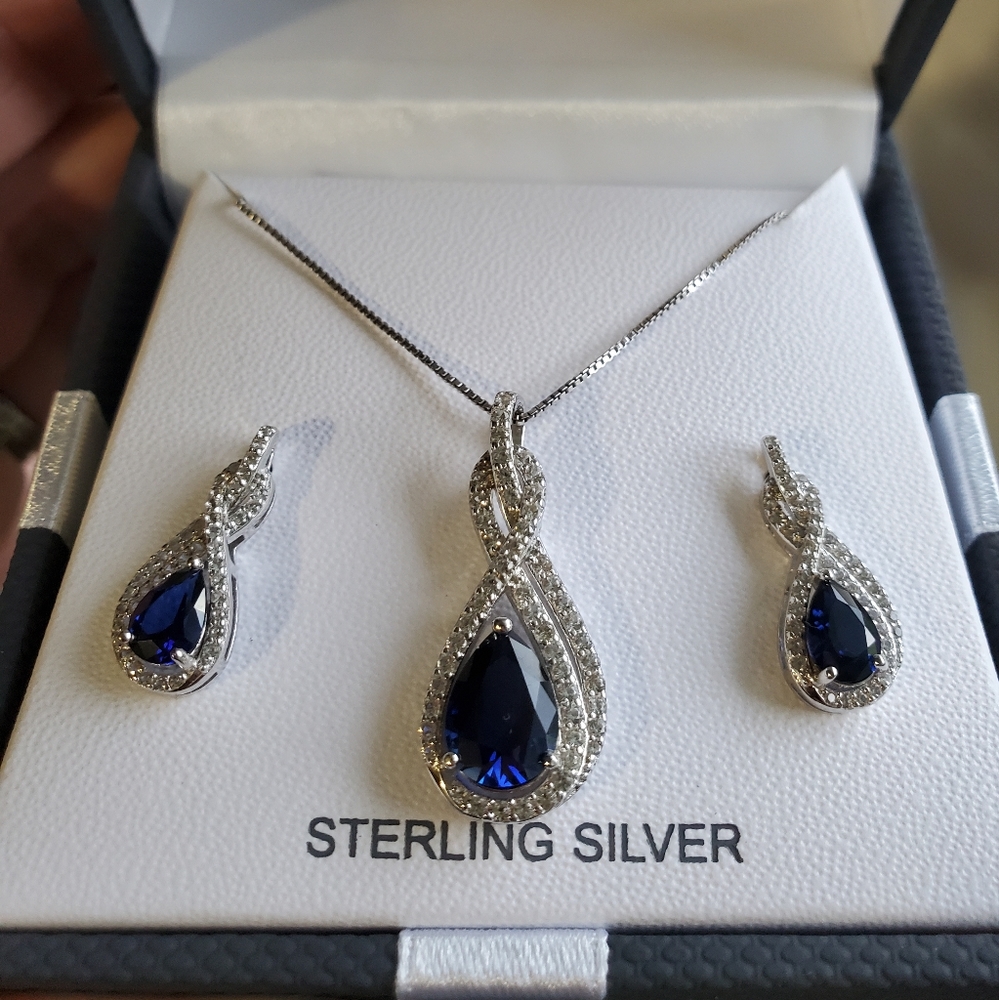 Blue sapphire necklace and earring set